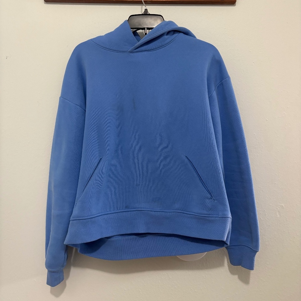Zella Women’s Blue Sweatshirt Size Medium